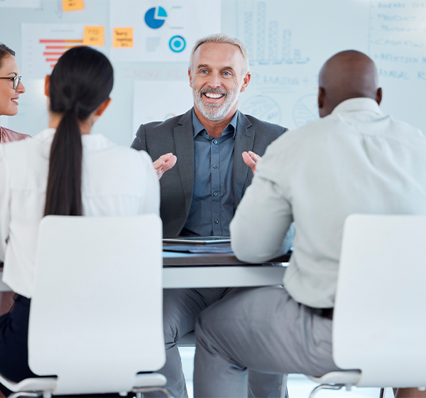 Liderança Corporativa e Transformação Organizacional