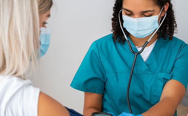 Enfermagem na Atenção Básica: Práticas, Farmacologia e Cuidado Comunitário