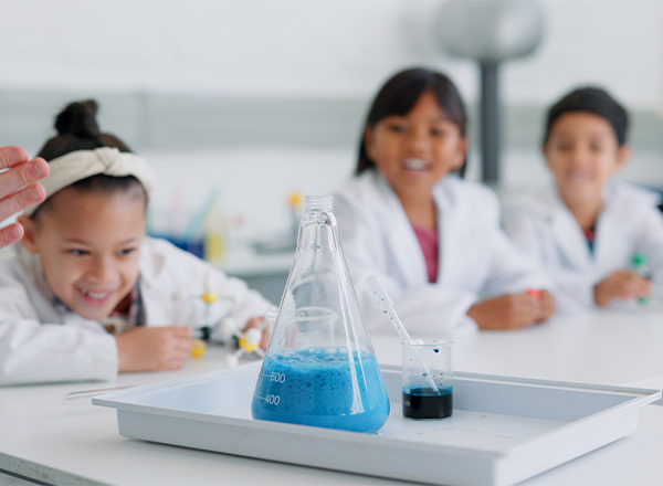 Química na Escola: Ciência que Encanta