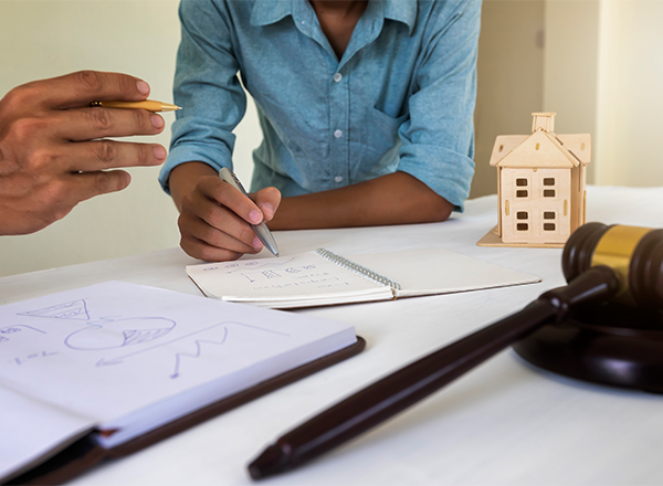 Legislação Imobiliária e Cartórios: Segurança Jurídica na Prática