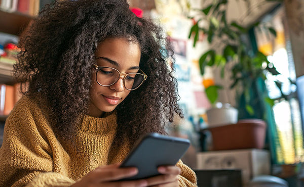 Literatura Viva: Estratégias Criativas para Formar Leitores na Era Digital